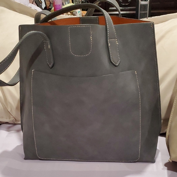 Shiraleah Handbags - Shiraleah Gray Leather-Look Tote Shoulder Bag with Tan Interior